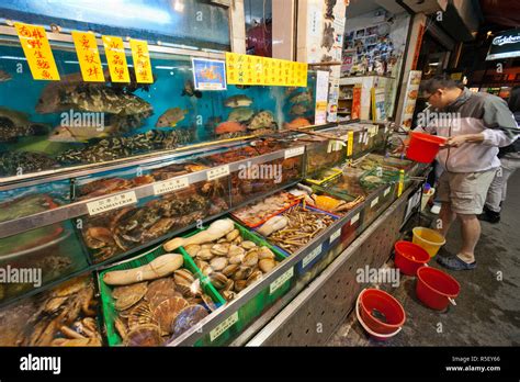 China Hong Kong Lamma Island Yung Shue Wan Seafood Restaurant