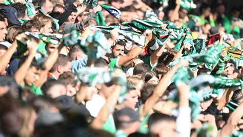 Ligue 2 nouveau record d affluence à Geoffroy Guichard cette saison