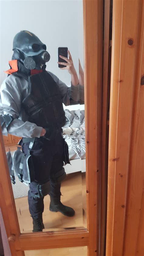 Building a Combine Captain Cosplay : r/HalfLife