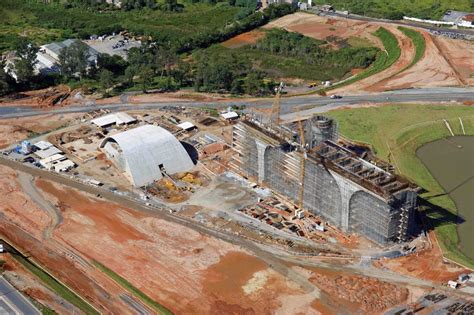 Governo de Minas vai gastar R 20 milhões para consertar elevadores