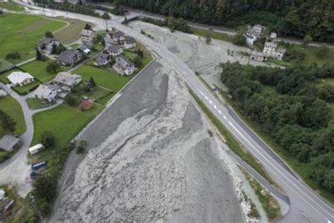 Eight Still Missing After Huge Landslide In Swiss Alps The Straits Times