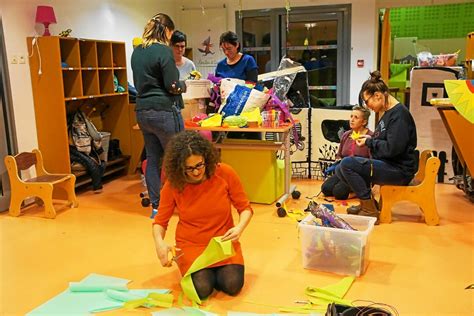 Plabennec Maison de lenfance Un atelier créatif professionnels