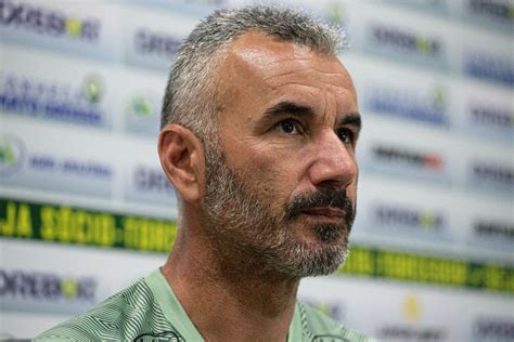 Ivo Vieira é apresentado pelo Cuiabá traça objetivos e anuncia futebol