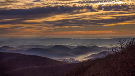 Elk Knob Sunrise Boone Nc Sunrise Looking North From El Flickr