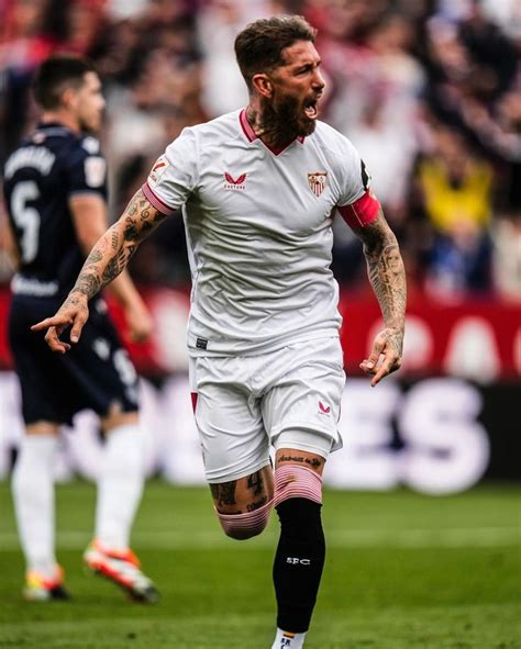 1977 adlı kullanıcının Sergio Ramos panosundaki Pin 2024