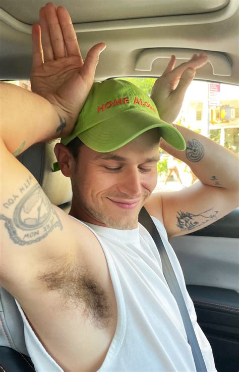 Fotos Do Ator Brandon Flynn De Reasons Whys Nu Exibindo O P Nis