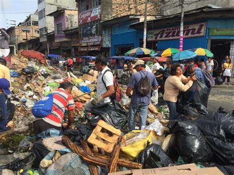 Loreto vecinos de Belén padecen por acumulación de basura PERU EL