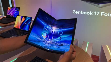 Laptop Layar Lipat Asus Zenbook 17 Fold OLED Masuk Indonesia Ini Harganya