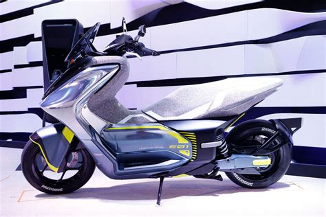 Skuter Listrik Yamaha E Sudah Dites Jalan Pesaing Pcx Electric