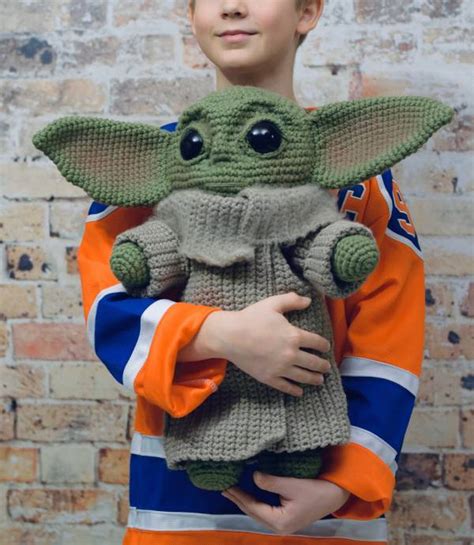 Baby Yoda Crochet Pattern - Amelia's Crochet