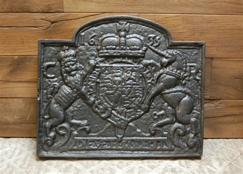 Fb A Large And Heavy Decorative Reproduction Cast Iron Fire Back