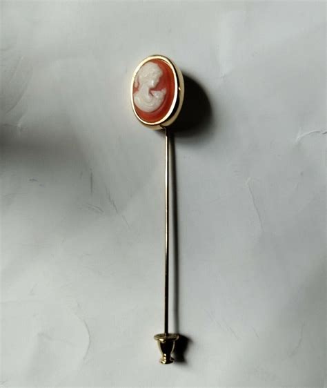 CROWN TRIFARI GOLD TONED CAMEO STICK PIN Vintage Sign Gem