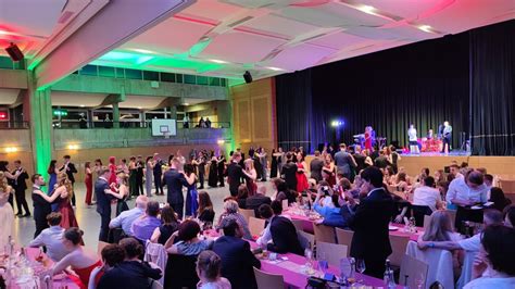 Abschlussball des Tanzkurses Martin Schleyer Gymnasium Lauda Königshofen