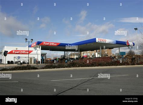 Tesco petrol station cheltenham uk hi-res stock photography and images ...