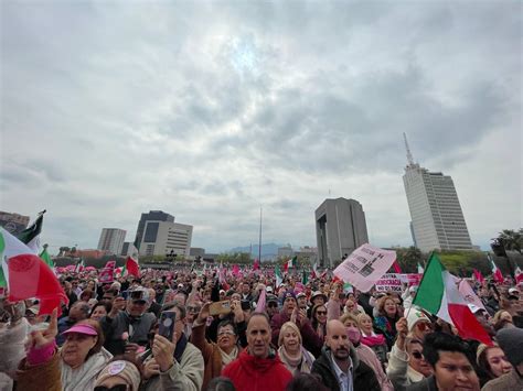 Participan Miles En La Denominada Marcha Por La Democracia