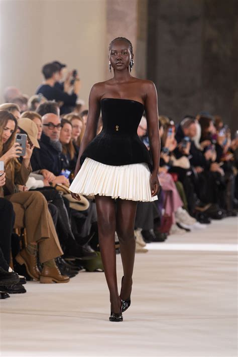 Maison Schiaparelli Haute Couture Spring Summer 2023 2 32 Look 2