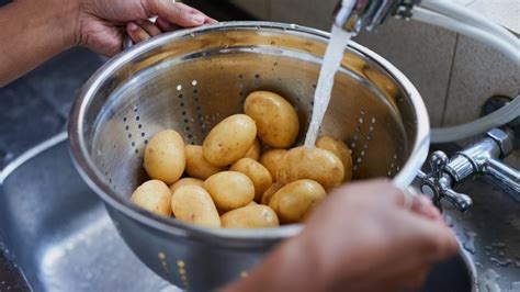 The Tip You Need To Know Before Washing Waxy Potatoes