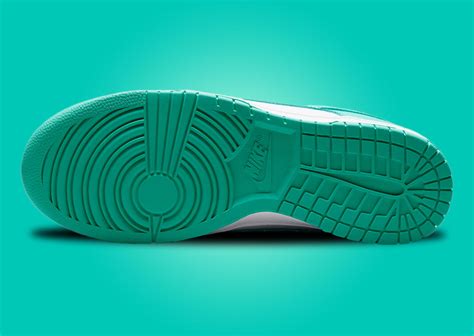 Clear Jade Covers This Nike Dunk Low Sneaker News