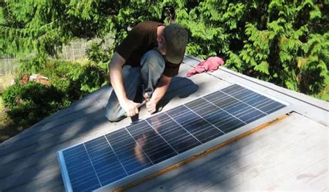 The 10 Best DIY Solar Panel Tutorials | The DIY Life