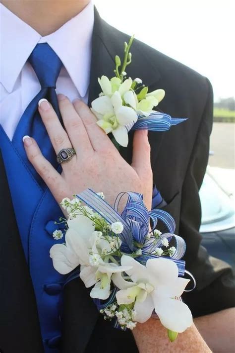 Top Prom Corsage And Boutonniere Set Ideas For