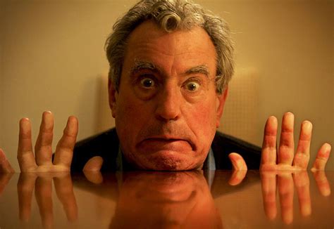 Terry Jones Do Monthy Python Revela Ter Demência Pipoca Moderna