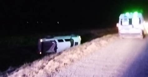 Vuelco De Una Camioneta En Ruta Km