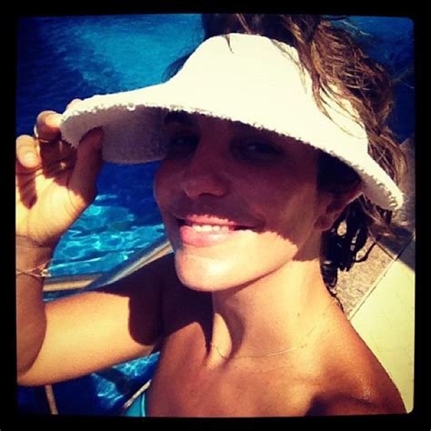 Ego Ivete Sangalo Posta Foto Pegando Sol Not Cias De Ver O