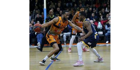 Basket ball Nationale 2 masculine Prissé arrache un précieux succès