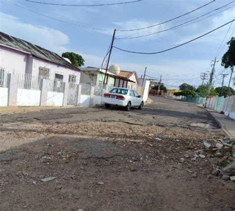 Carreteras De La Comunidad La Rancher A En Maracaibo Est N En P Simo