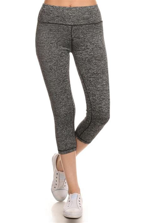 Zwapp Women Seamless Performance Capri Leggings Size S Grey New