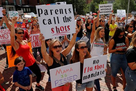 Manifestation Contre La Vaccination Grippale Obligatoire Au