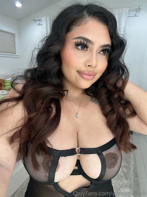 ASS N TITTIES ShesFreaky