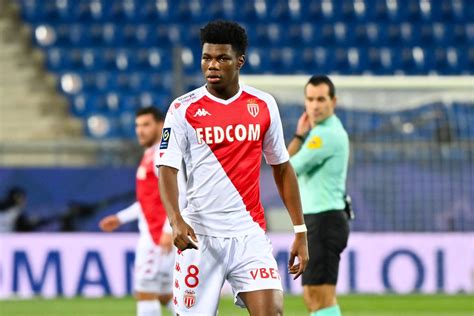 Chelsea monitoring AS Monaco defensive midfielder Aurélien Tchouaméni ...