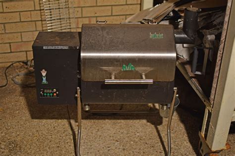 Can You Use Charcoal In A Pellet Grill 5 Reasons You Can T Simply