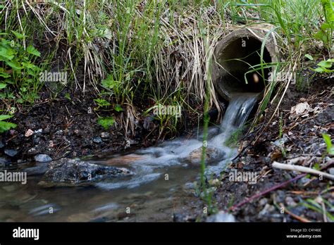 Drainage pipe hi-res stock photography and images - Alamy