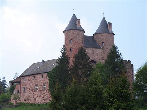 Bertradaburg Geburtsort Karls des Großen