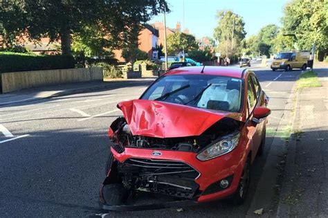 Police Rush In After Ford Fiesta Involved In Crash On Busy Lincoln Road