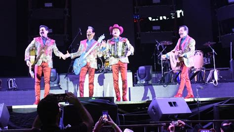 FOTOS Los Tigres del Norte rugen corridos icónicos en Los Mochis Sinaloa