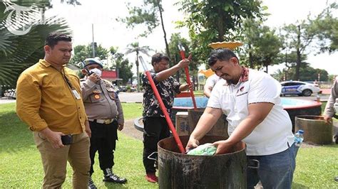 Berita Foto Polda Sumut Memusnahkan 600 Kilogram Ganja Dan Sabu Asal