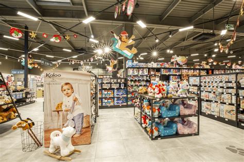 Reportage King Jouet D Voile Son Nouveau Concept De Magasin De P Riph Rie