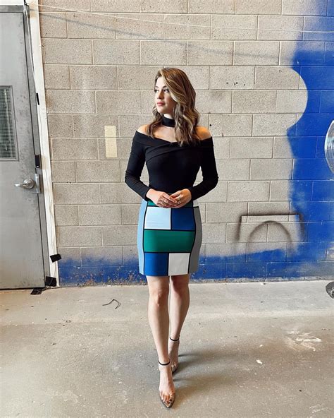 Morgan Hoffman ET Canada R Hot Reporters