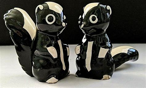 Vintage 2 Skunks Has Markings Both 3 Inches High 4 Inches Long And 2