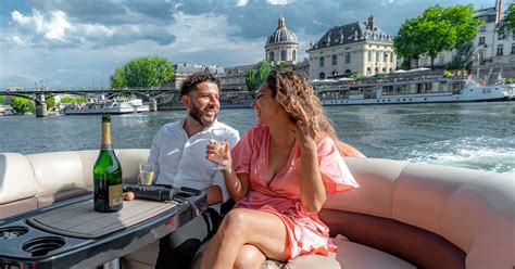 Paris Private Gef Hrte Ponton Bootsfahrt Auf Der Seine Getyourguide