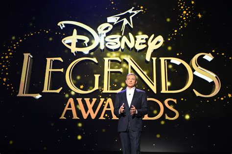 Disney Legends Awards Ceremony Marks Spectacular Start To D Expo