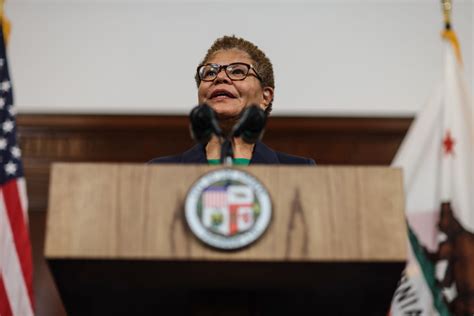 Da Says Intruder Was ‘targeting Los Angeles Mayor Karen Bass Ktla