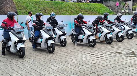 Yamaha Indonesia Resmi Mulai Tes Pasar Skuter Listrik E01