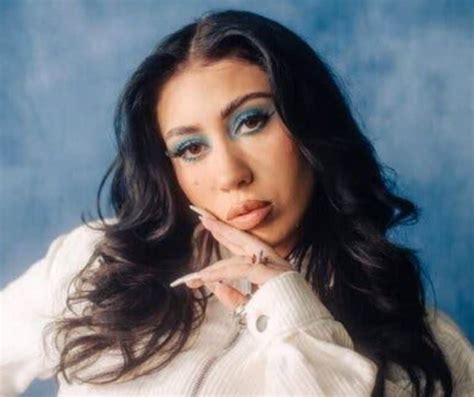 Kali Uchis Est Embarazada Cantante De Telepat A Despierta Rumores De