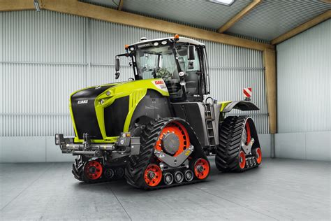 CLAAS Des Chenilles Ou Des Roues Pour Les Xerion Stage V FARM Connexion