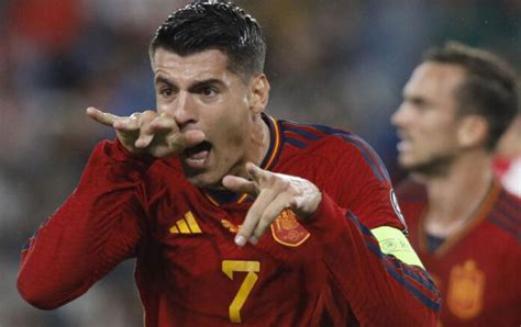 Morata firma su primer triplete con España Estoy muy orgulloso