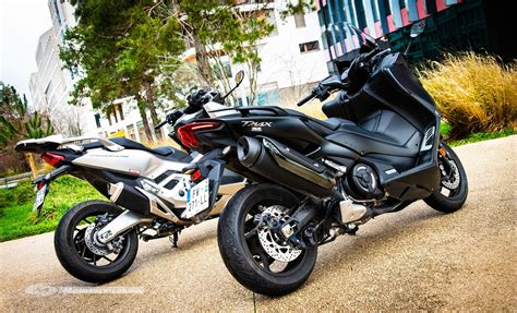 Duel Honda Forza Yamaha Tmax Tech Max